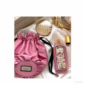 NEW Gucci Flora Makeup Cosmetic Mauve Pink Drawstring Bag Clutch Pouch Floral